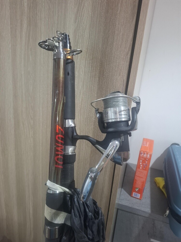 مجموعة سنارات صيد مع مكائن - 1