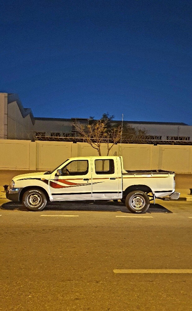 Nissan pickup GL automatic 2006 - 1