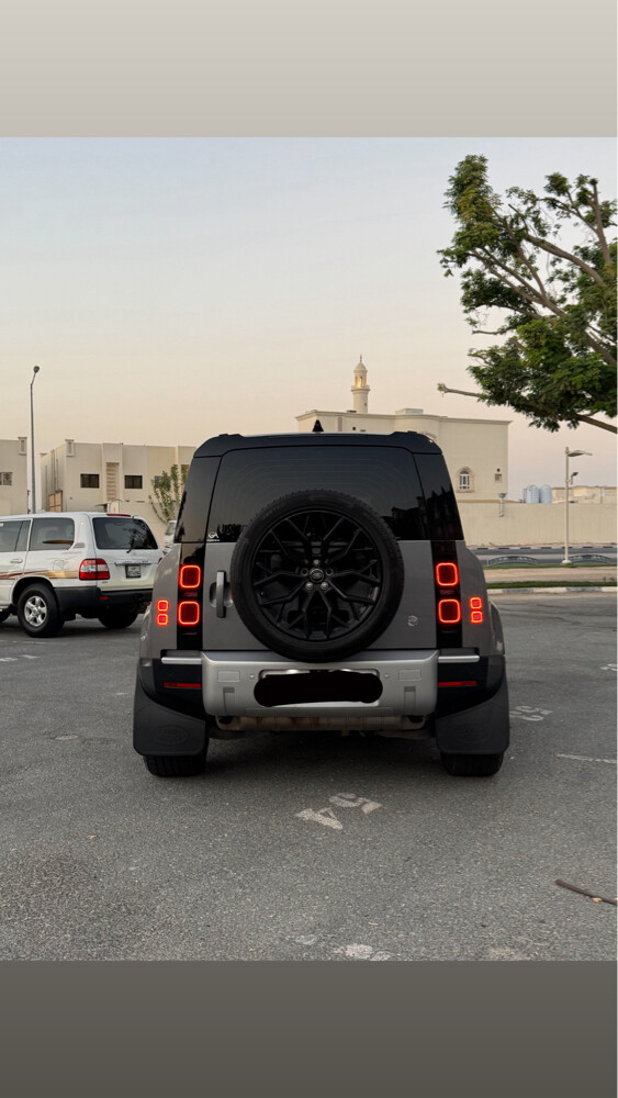 defender  - 5