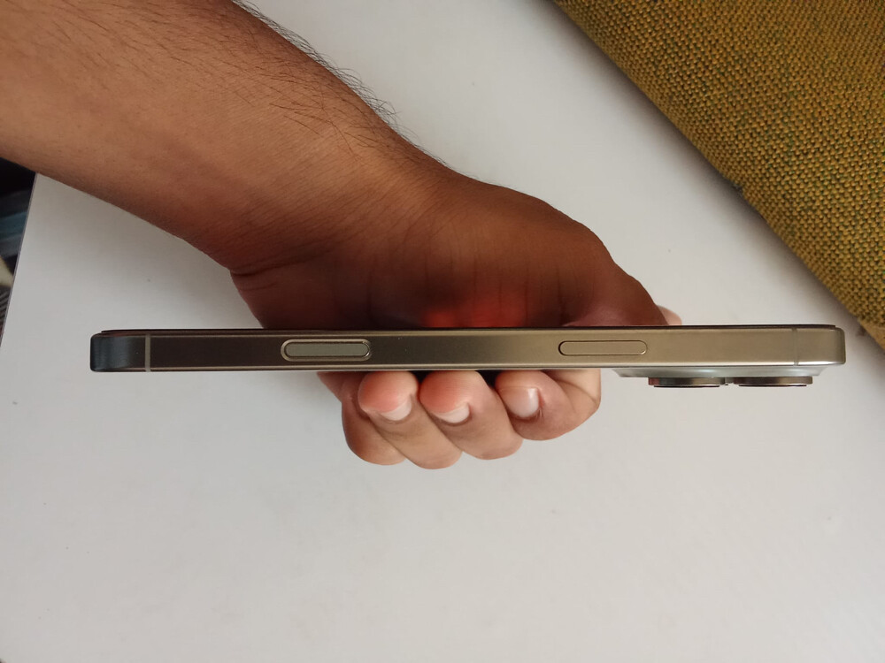 IPhone 16 pro max  - 2
