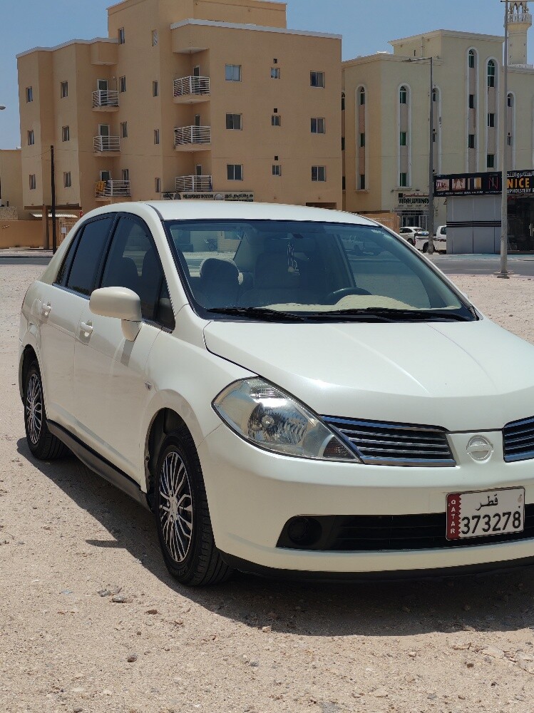 Nissan Tida 2007 - 2