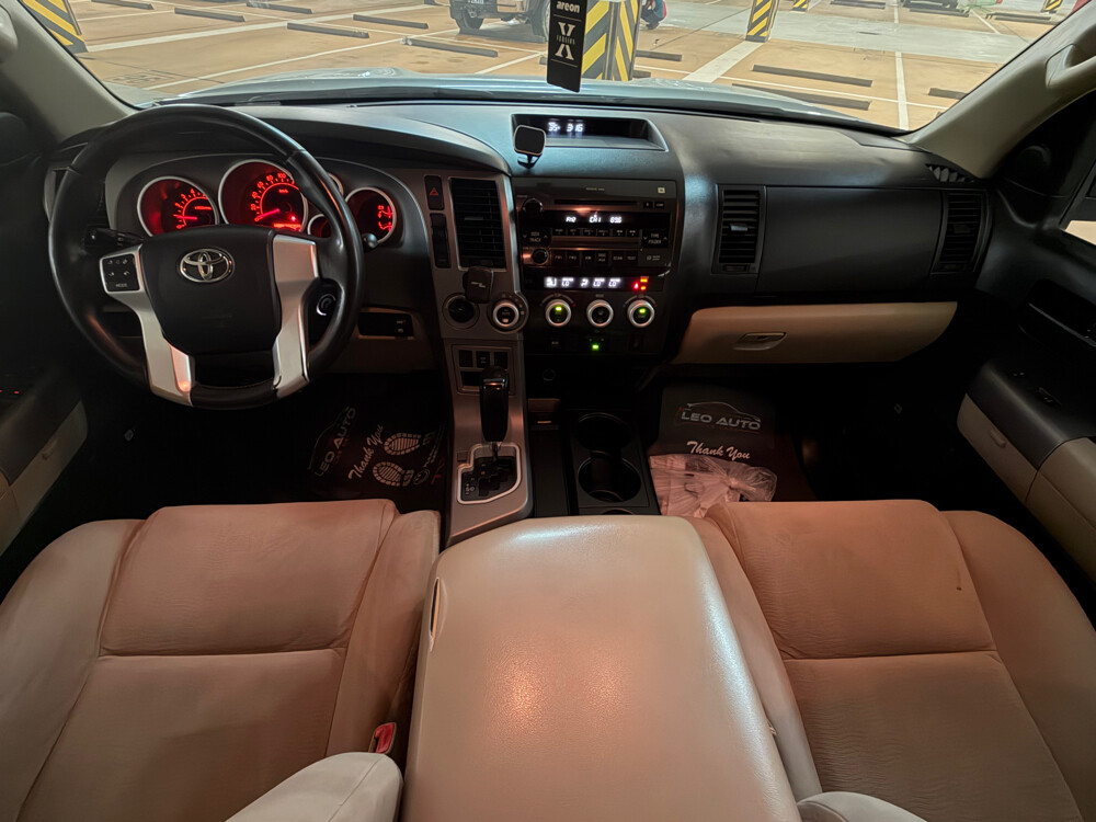 2014 Toyota Sequoia 4*4Double 236km - 9