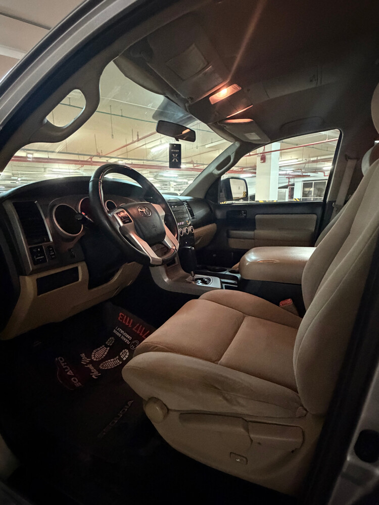 2014 Toyota Sequoia 4*4Double 236km - 7