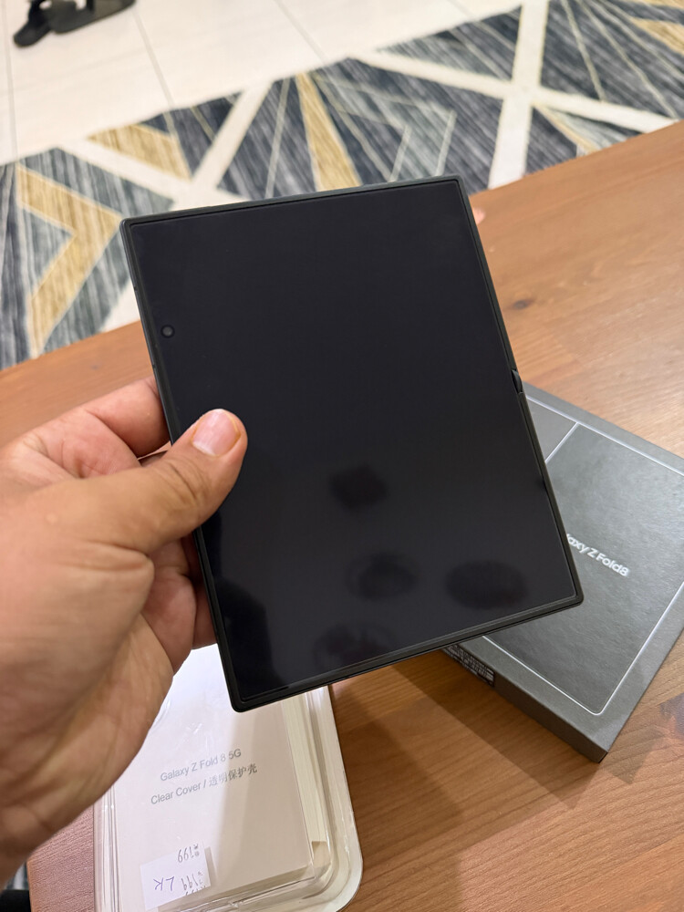 Samsung Galaxy Z Fold 8 256GB - 9