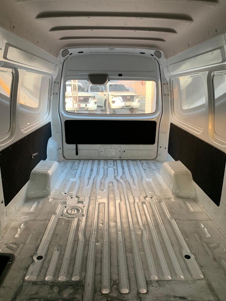 Used Nissan Urvan (Standard) - 10