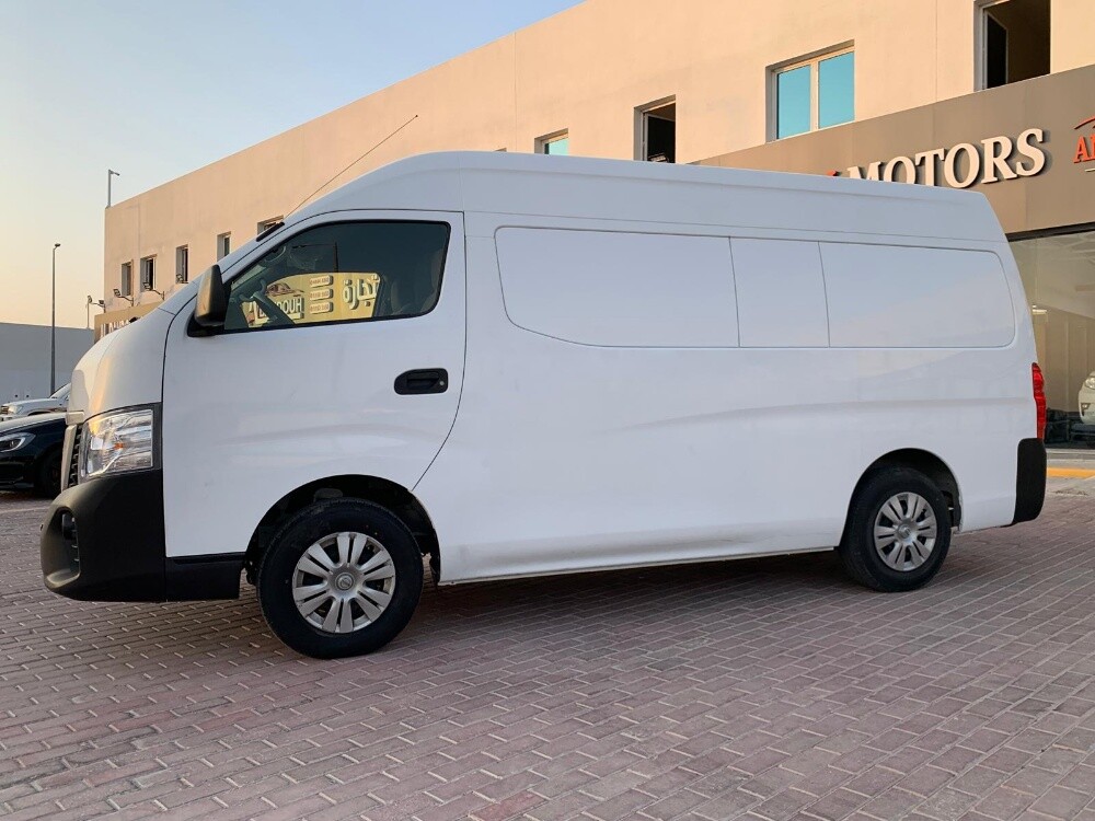 Used Nissan Urvan (Standard) - 3