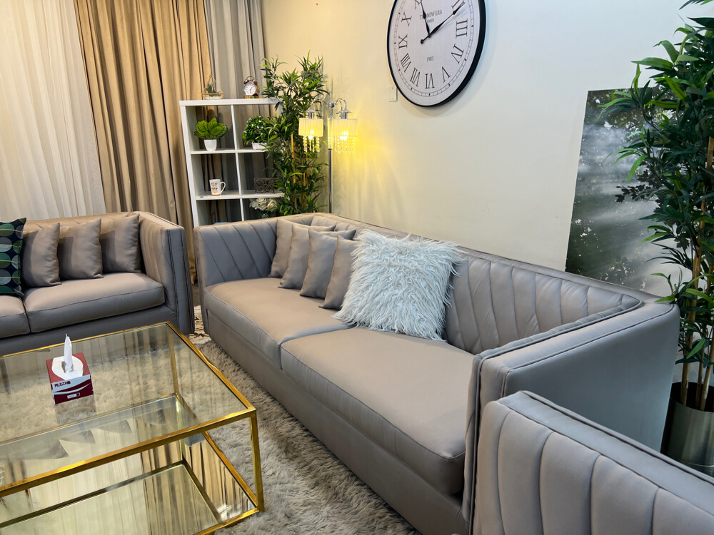 Home centre 7 seater 3+2+2 sofa set - 9