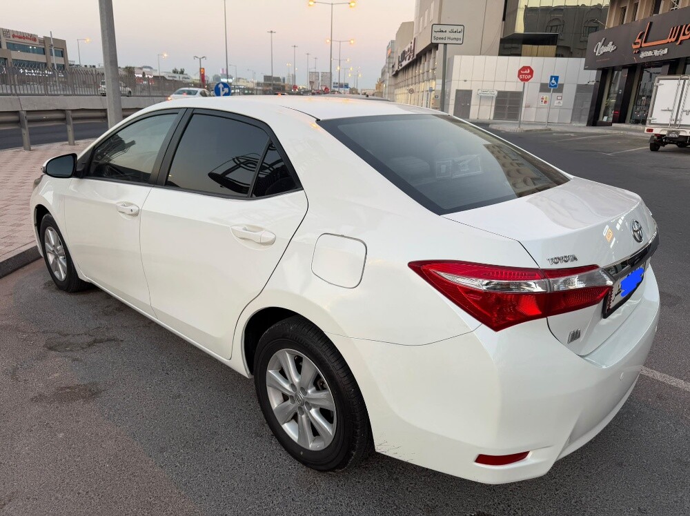 TOYOTA COROLLA 2015 - 4