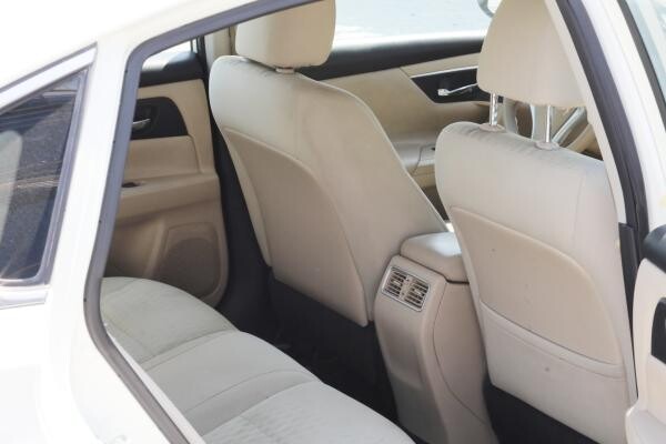 Nissan Altima  - S - 2017 - 8
