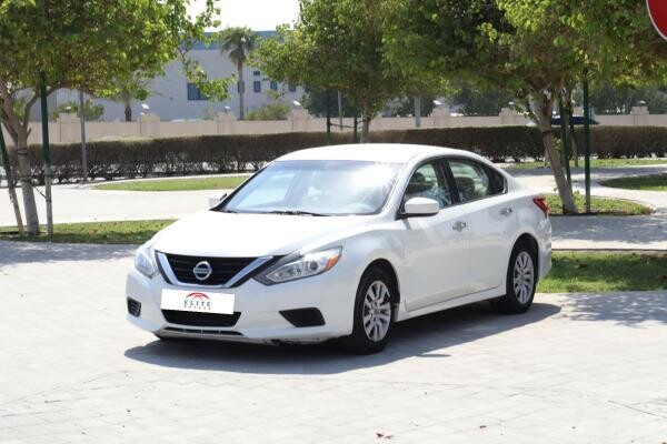 Nissan Altima  - S - 2017 - 2