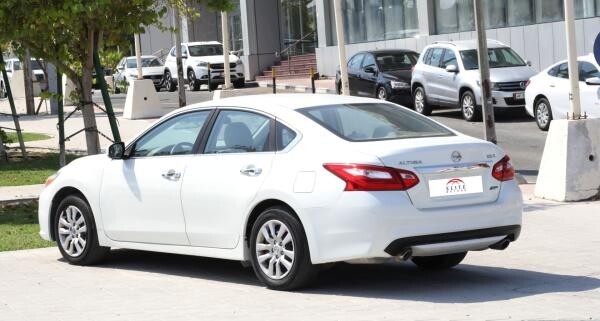 Nissan Altima  - S - 2017 - 6