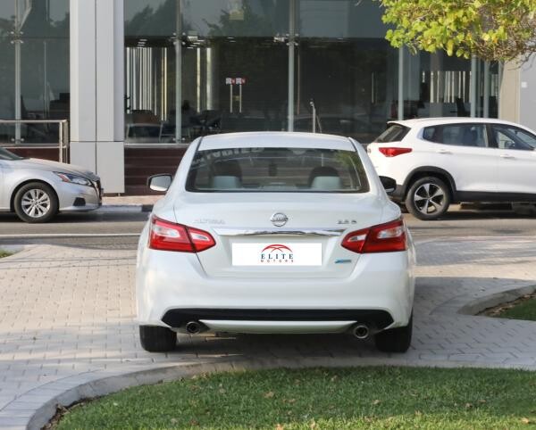 Nissan Altima  - S -  2017 - 4
