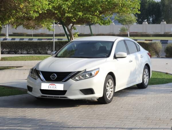 Nissan Altima  - S -  2017 - 1
