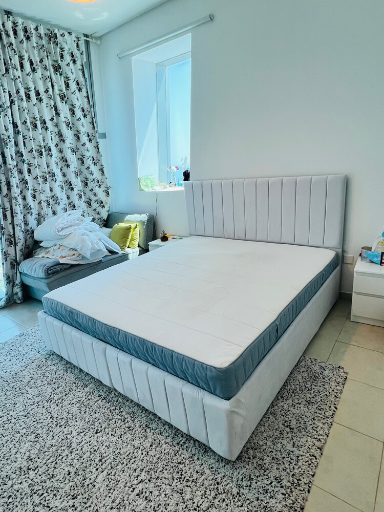 Online furniture 30408640 - 4