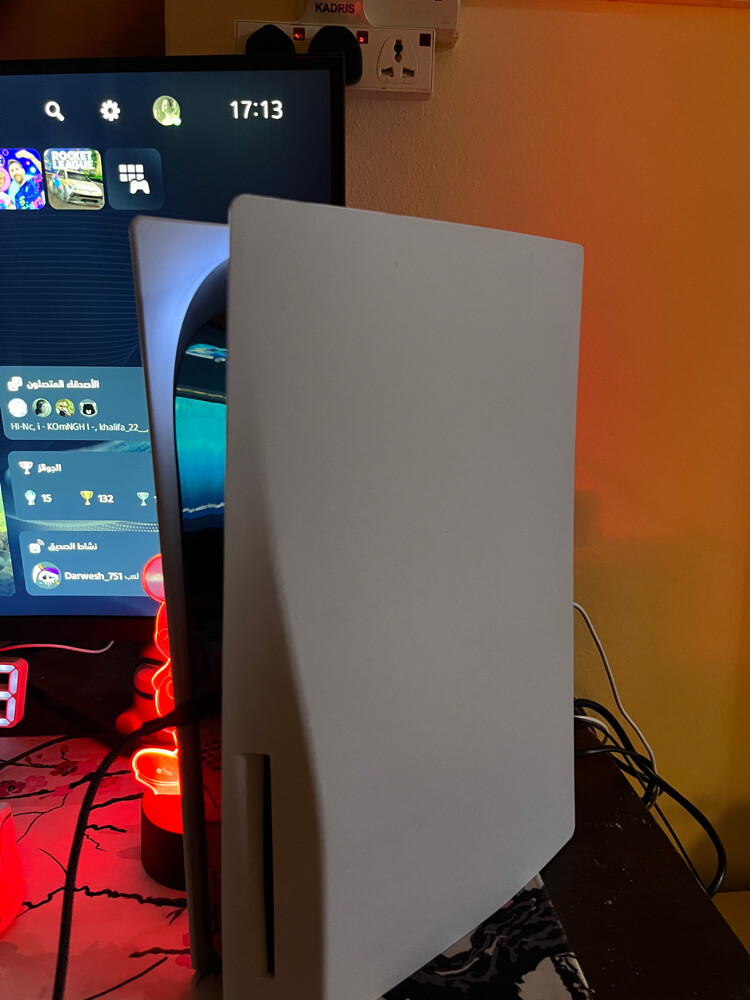 للبيع سوني 5مع جهاز - 3