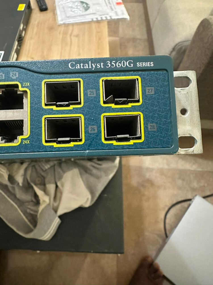 Cisco Catalyst 2960 Plus PoE - 7