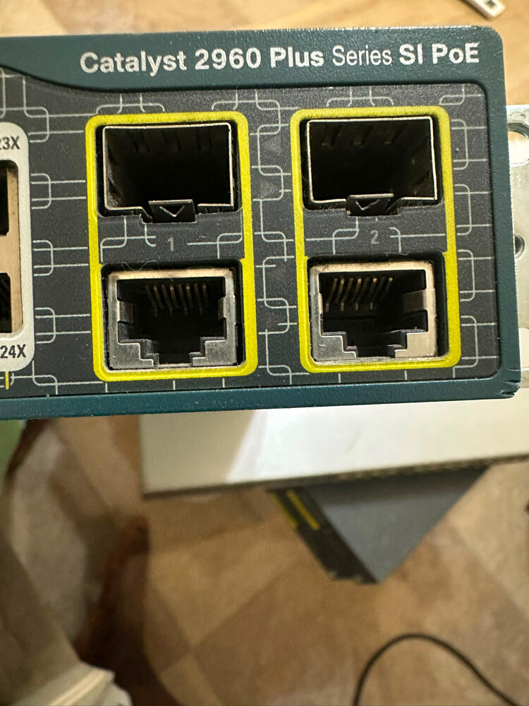 Cisco Catalyst 2960 Plus PoE - 3