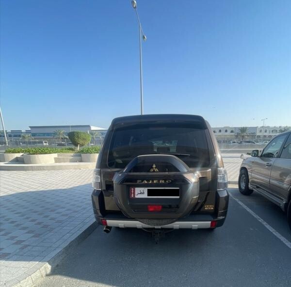 Mitsubishi Pajero 3.8L Gold Edition - 2