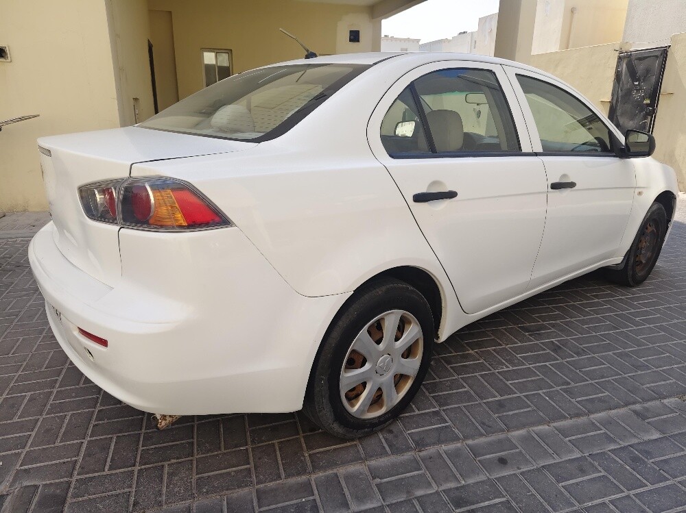 Mitsubishi lancer EX 2017 - 8