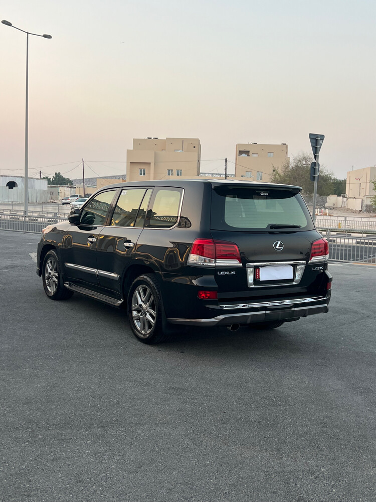 Lexus Lx 5.70 - 7