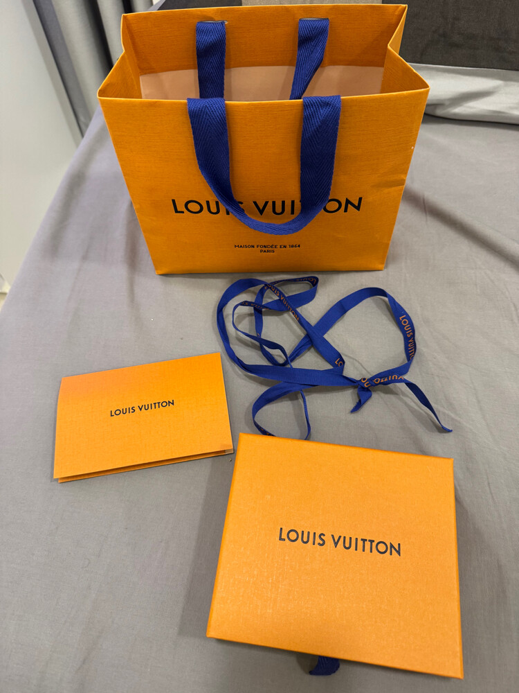 limited edition LV key chain - 3