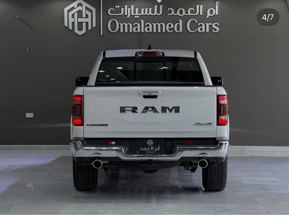 DODGE RAM LARAMIE 1500 - 4
