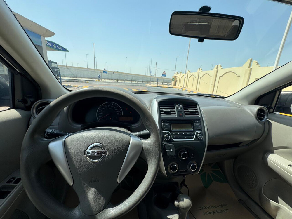 Nissan Sunny - 3