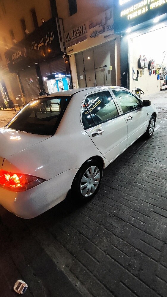 Mitsubishi lancer - 4