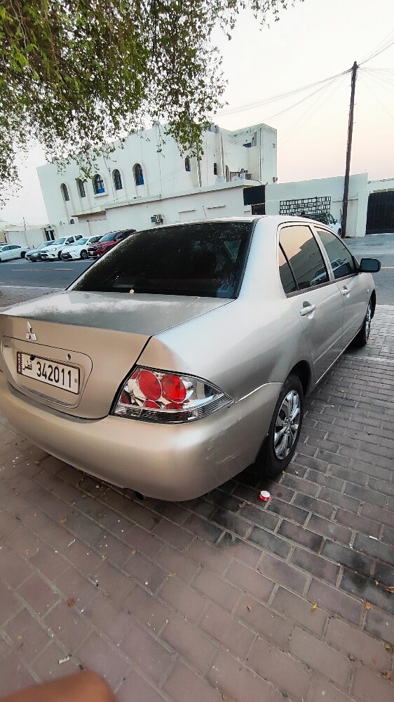 Mitsubishi lancer glx 2006 - 2