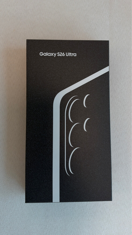 Samsung galaxy s26 ultra like new - 1