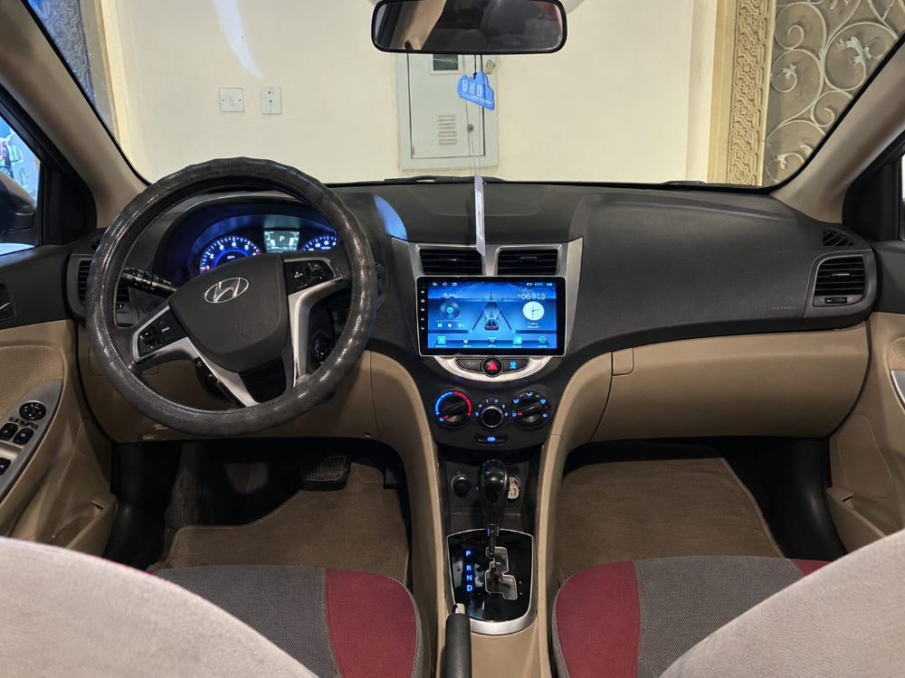 Hyundai Accent 2013 - 3