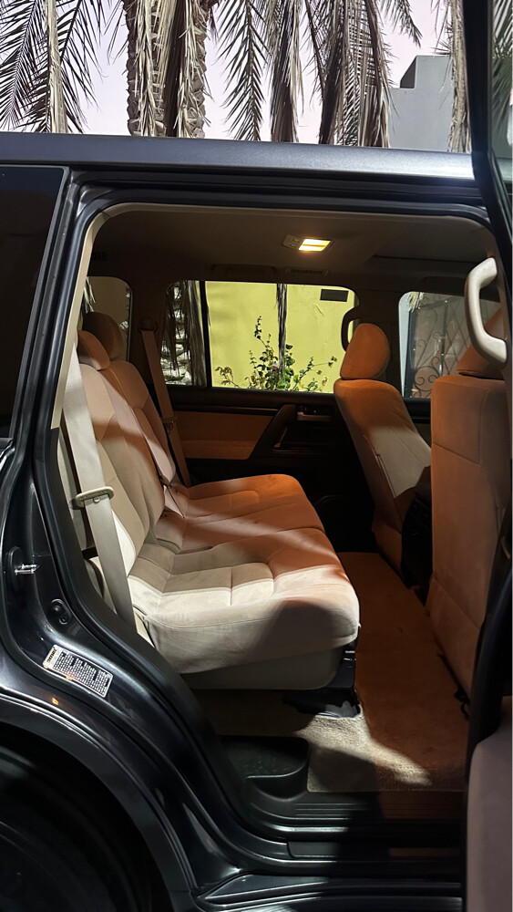 LAND CRUISER GX V6 - 7