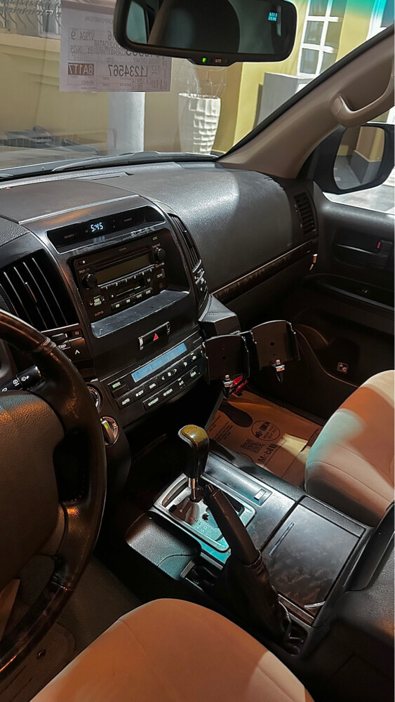 LAND CRUISER GX V6 - 3
