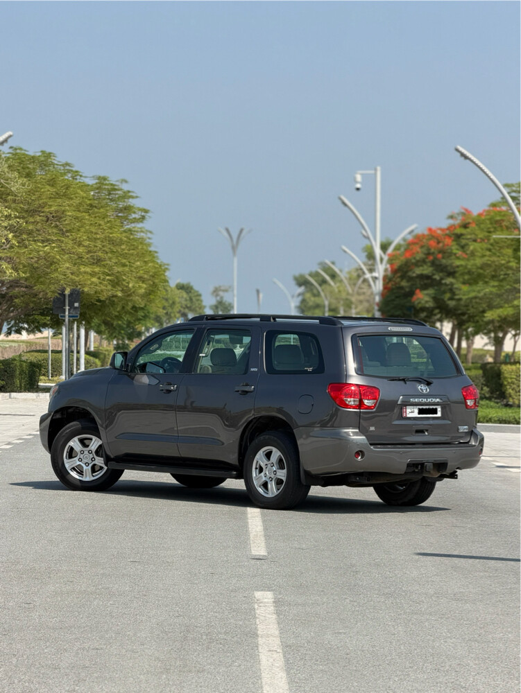 Toyota Sequoia 2015 SR5 - 5
