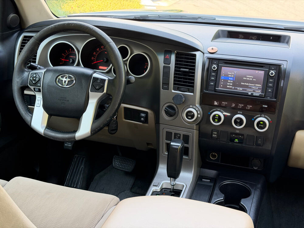Toyota Sequoia 2015 SR5 - 14