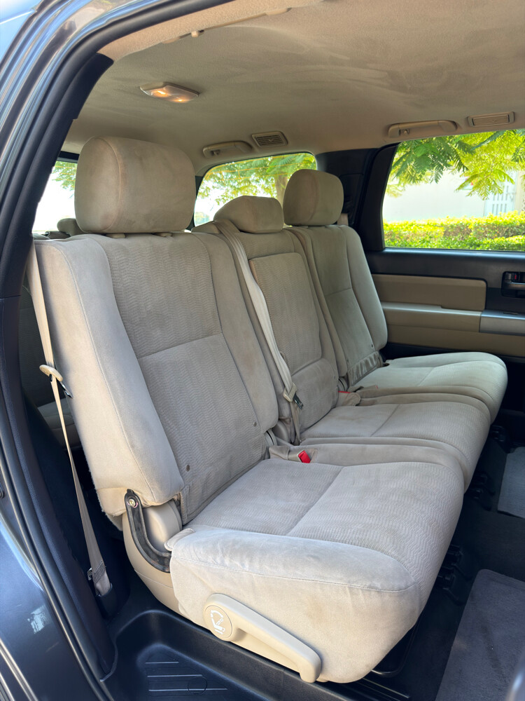 Toyota Sequoia 2015 SR5 - 13