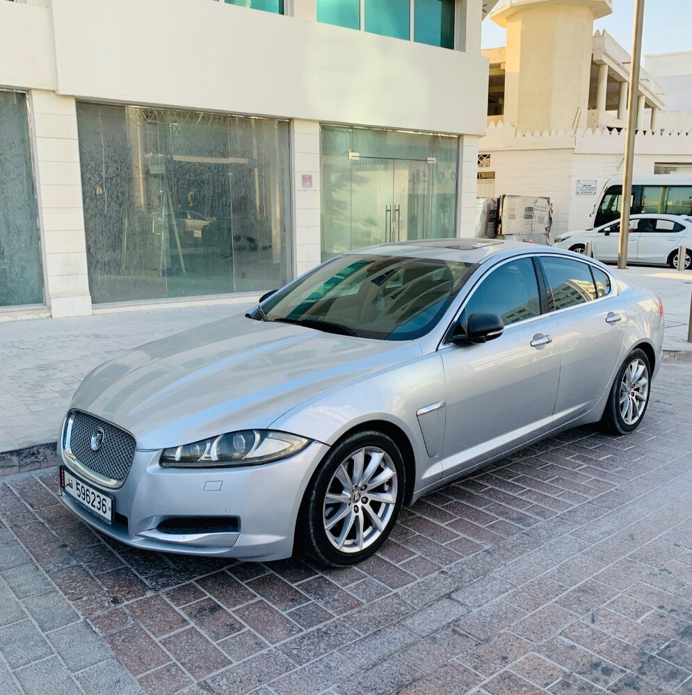 Jaguar XF - 5