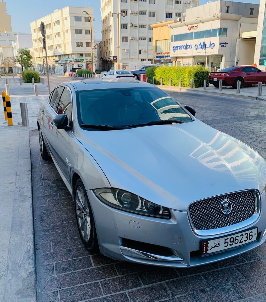 Jaguar XF - 2