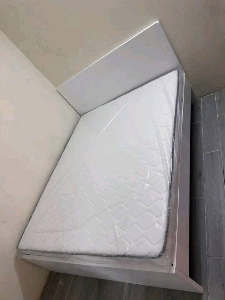 سرير ومرتبة متوفران - 2