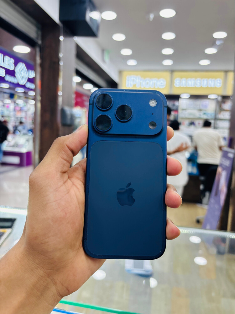 IPHONE 17 PRO 256GB  - 6