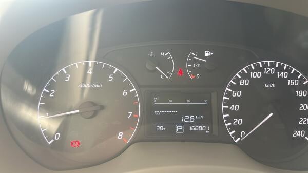نيسان سنترا 1.8 موديل 2013 للبيع - 8