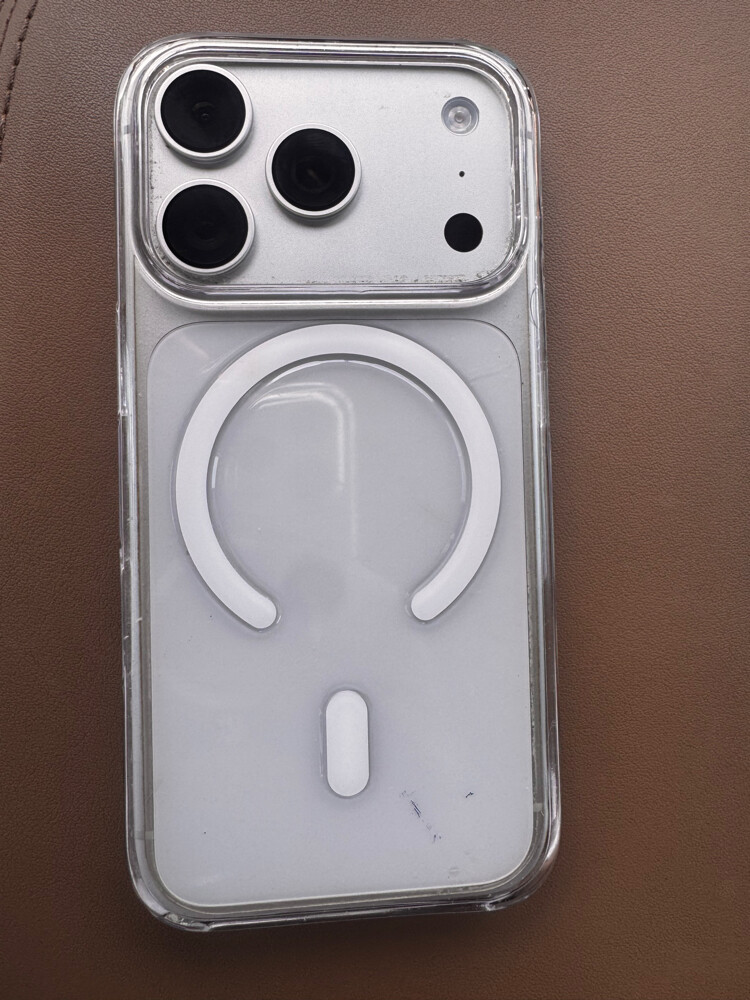 iPhone 17 pro - 1