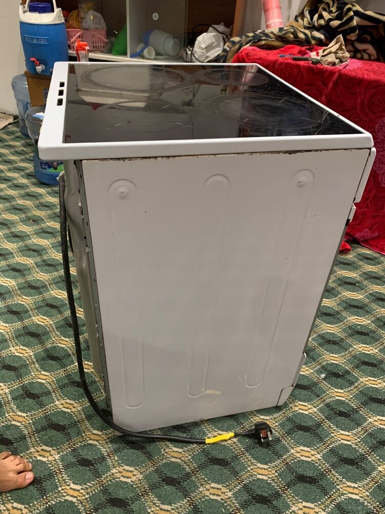 Indesit free standing cooker - 5