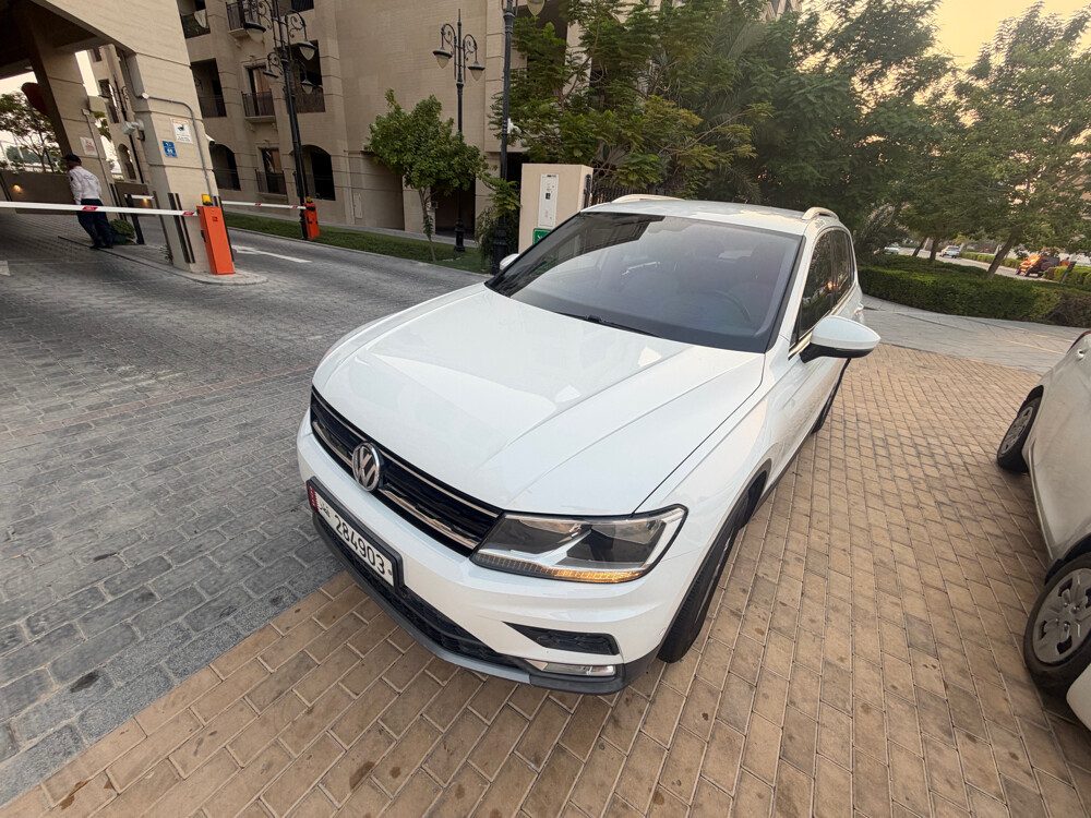 2L Volkswagen Tiguan 2017 - - 4