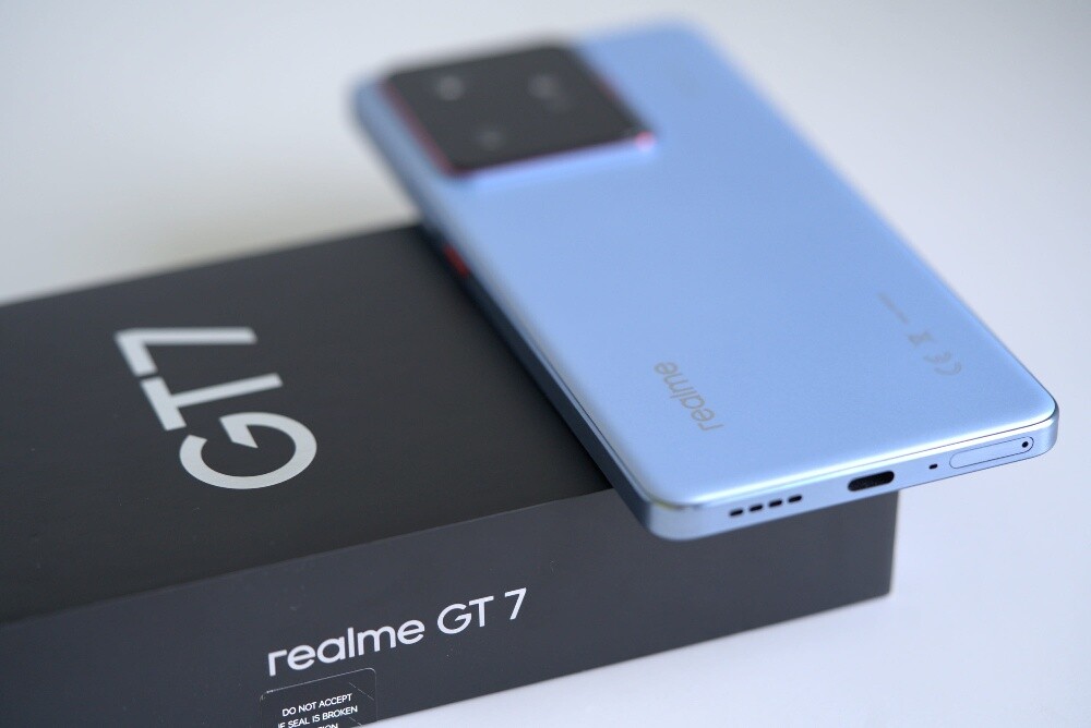 REALME GT7 - 2