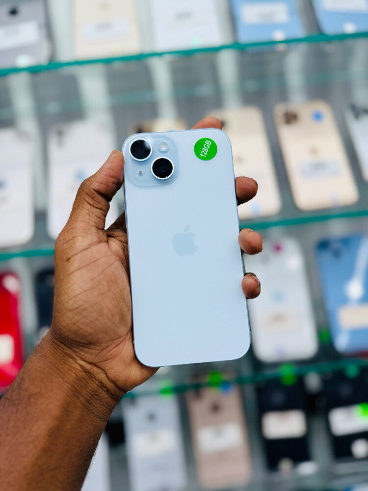 iPhone 15 - 3
