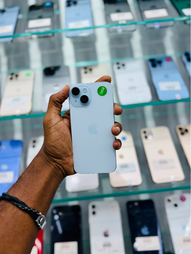 iPhone 15 - 4