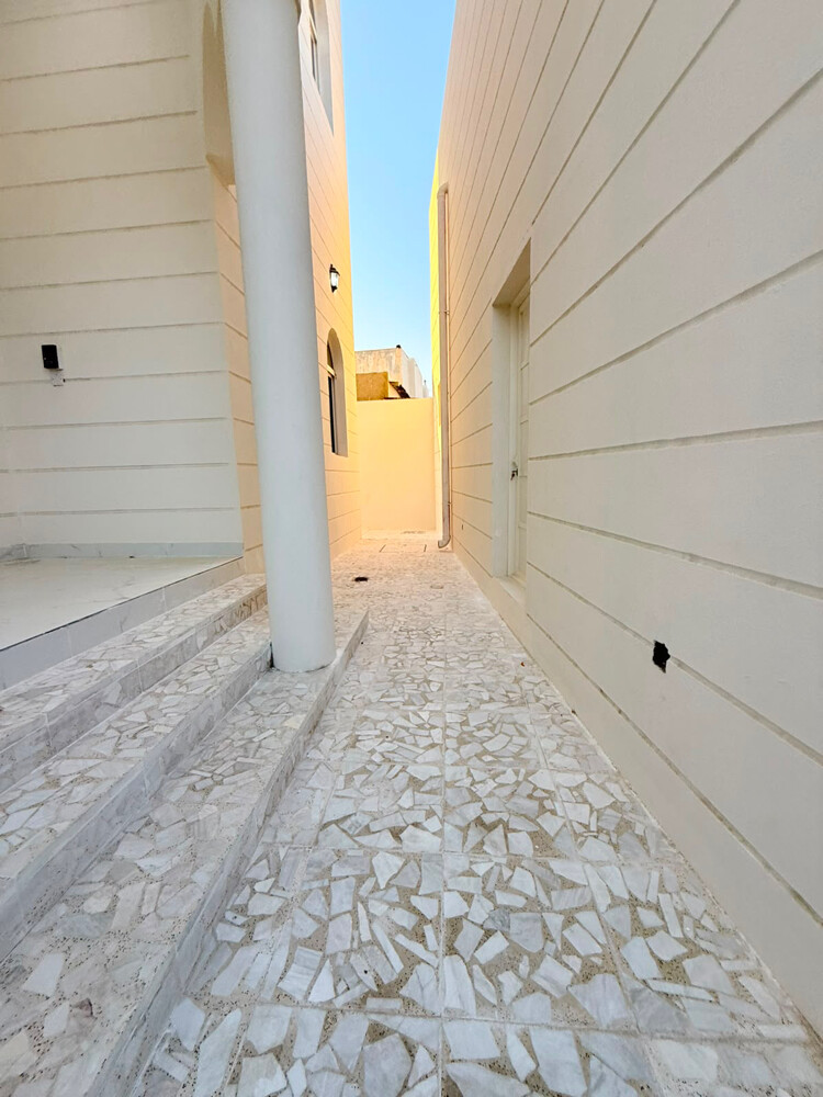 New villa for rent - 6