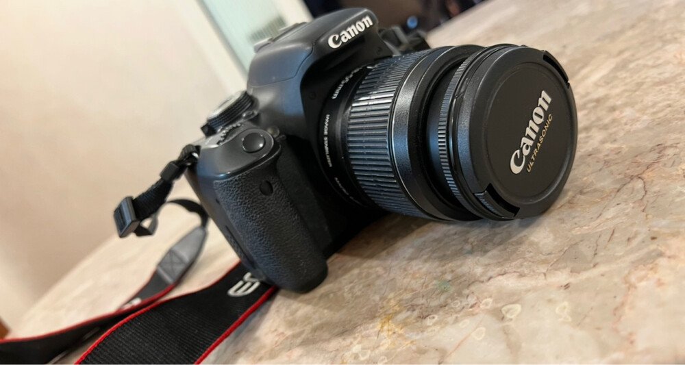 Canon used 2 moths - 2