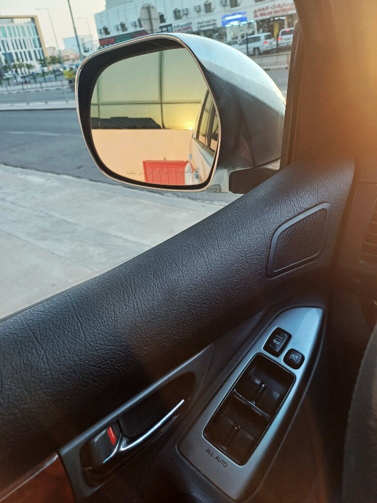 Prado V6 Full Option with Sunroof - 4